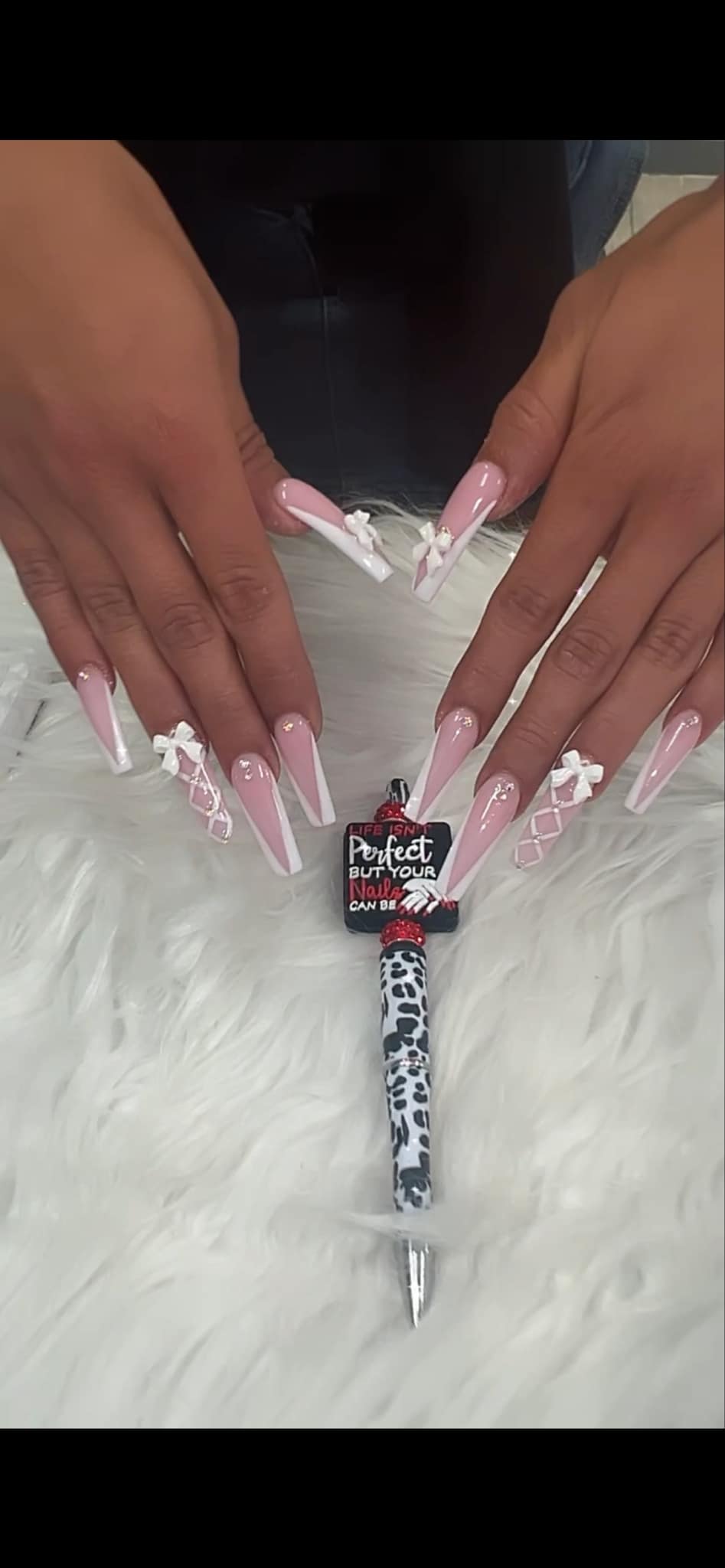LN Nails logo